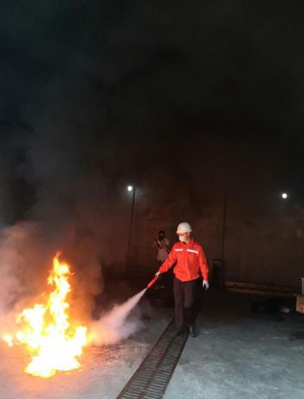 三峡日报记者探访湖北及安盾消防科技 直击消防产品生产与工程安装一线
